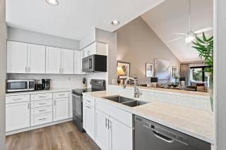3325 Lake Forest - 6