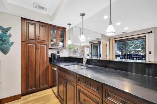7141 Harbourside - 5