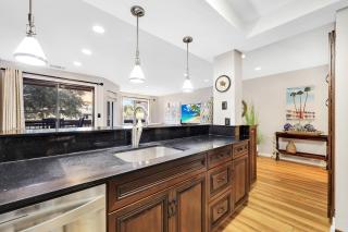7141 Harbourside - 4