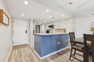 7158 Harbourside - 8