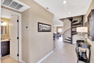 7170 Harbourside - 8