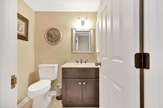 7170 Harbourside - 6