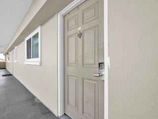 Destin on the Gulf 403 - This is a beautiful beach front condo with a great view of the gulf - 3