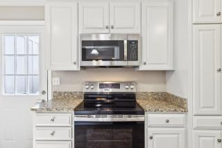 517 Queens Grant - 4