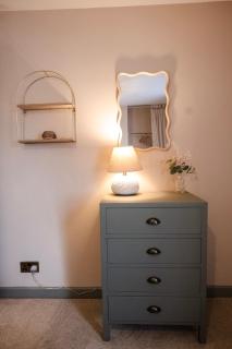 Naunton Cottage - 1