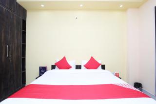 Hotel O by OYO Golden Palace - 7