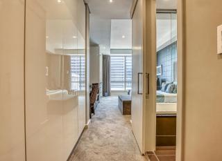 Sandton Skye Lux Apartment 605 - 3