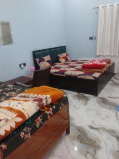 Radha aradhya sadan vrindavan - 6