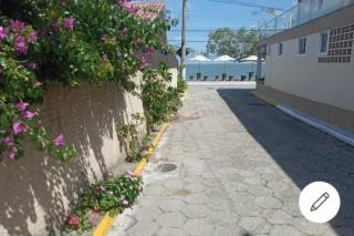 Casa em Sambaqui 50passos do mar - 0