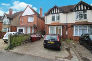 Budget Rooms in Reading Near University and Town Centre - 3