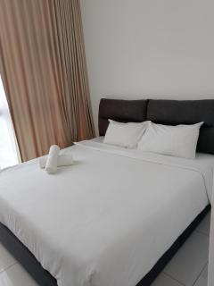 Majestic Residence Rooftop Pool & KLCC View - 1