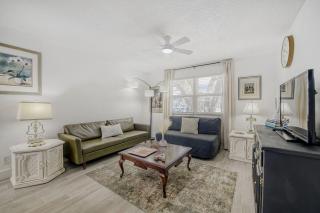 Sea Grape Studios by Silver Pineapple Apartments - 9