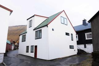 Luxury Heritage House in Gjogv - 0