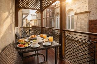 Sazeli Courtyard Hotel - 3