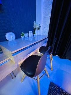 Mansion Grey Studio - 2