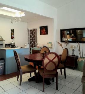 GuacamayaGuestHouse - 1