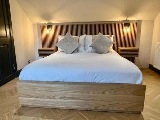 Large Suite in ApartNest Auchterarder - 7