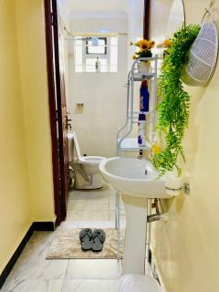 Milans Luxury Suites, Comfortable, Stylish and Modern 1BR in Homabay Town, Kenya - 2