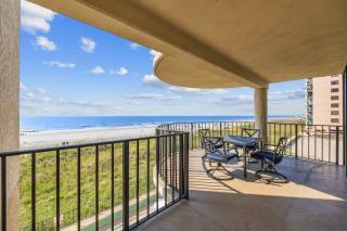 Beachfront Breeze at Sea Castle-North Myrtle Beac - 9