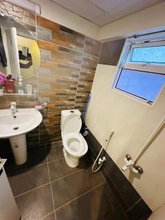 Fully Furnished Luxury 2 Bedrom DHA PHASE 6 KARACi - 5