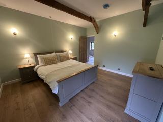 The Farmhouse at Penuwch - large holiday home with indoor pool and sauna - 6