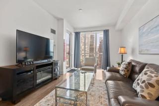 Downtown 1B plus D Condo Central Location Parking - 5