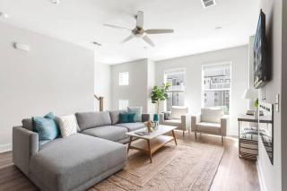 The Trendy In Park Circle Mins to DT CHS & Beach - 9