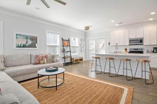 Ride The Wave, 5 min to Beach, 7 min to Dtwn - 1