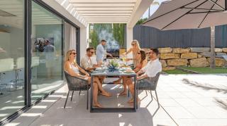 VACATION MARBELLA I Villa De La Resina, Infinity Pool, 24-7 Security, Rooftop Solarium, BBQ, Golf Community, Africa Views - 4