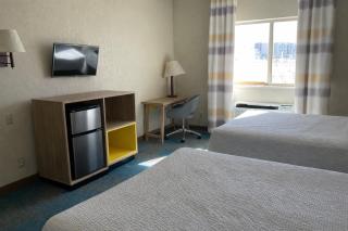 Days Inn by Wyndham Colorado Springs Airport - 8