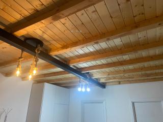 2-Bedroom House Near Airport - 4