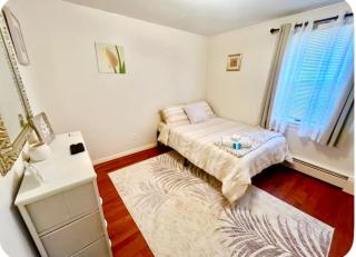 Cozy Room Near BU, UHS, Lourdes Queen Bed Office - 9