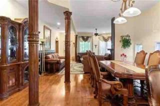 Very Spacious 4 Bedroom, 4 baths Niagara Falls - 9