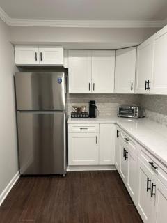 Spacious 3 bed 3 bath apartment near airport UB - 2