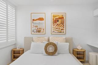 Stunning Main Beach Apartment - Ground Floor, WiFi - 1