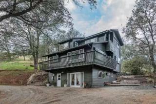 Entire Sequoia Cabin Compound l Walkable to the Park - 1