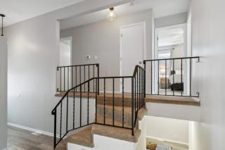 Spacious home near DT Libertyville With Rec Room - 3