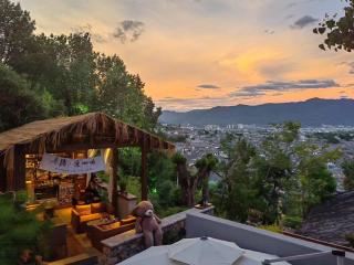 丽江寻隐丨森系半山咖啡观全景设计师度假美宿丨丽江古城大水车店丨 - 1