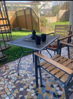 Helle Ferienwohnung mit eigenem Garten & Terrasse, kostenloser Parkplatz - 3