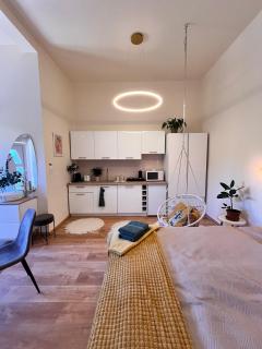 Csendes Stúdió apartman Veszprém mellett - 8