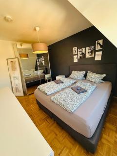 Großzügige, sonnige Dachgeschosswohnung mit Balkon - 8