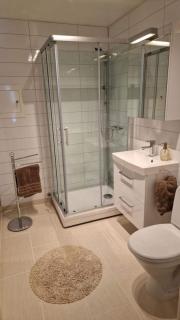 Welcome to a lovely studio - 2