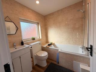 Golden Luxury Retreat 2 Bath Parking 16PPL - 6