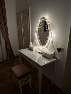 Elfriede 1912 two bedroom apartment - 8