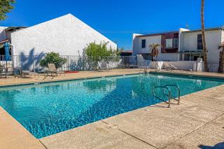Happy Hours Townhome - 8