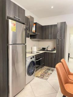 Magnificent One bedroom at embassy gardens - 1