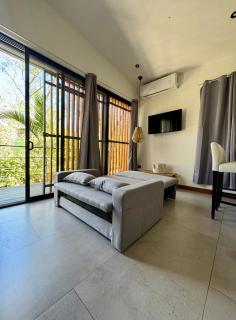 LunaMar Avellanas Studios - 2