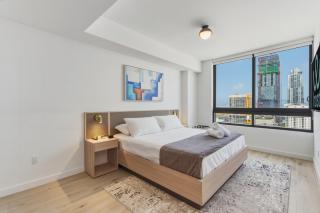 Downtown Miami Condo - Free Parking- City View - 9