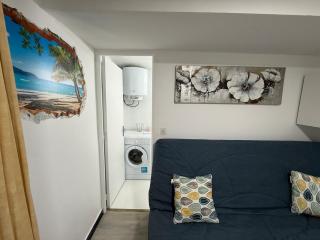 AwayDays - Karina - 1st Sea Line Studio - 4