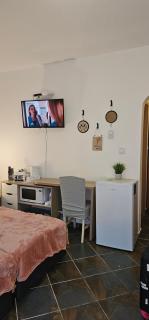 102 Magnolia Gardens Sunny Beach - 1